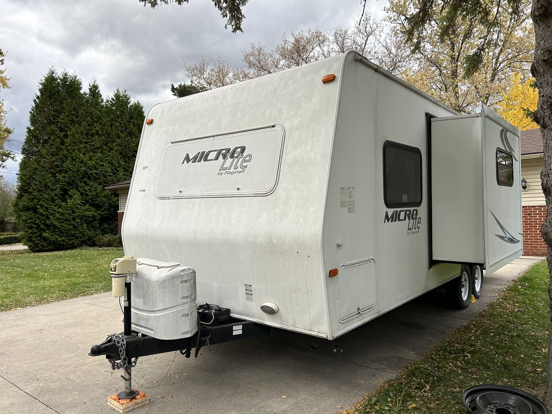2012 forest river micro lite 25ds
