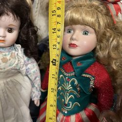 Porcelain Doll Great Condition.  Each 25$ 
