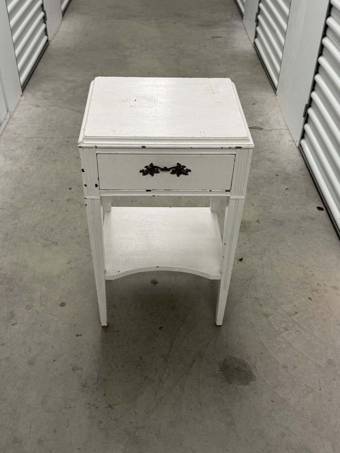 White Wooden Nightstand with Drawer