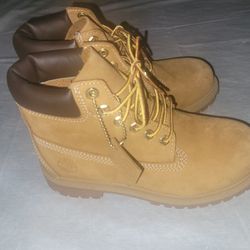 Timberland Boots Youth Size 2