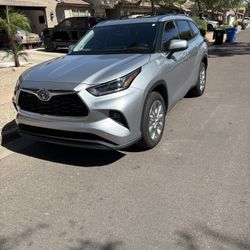 2023 Toyota Highlander Hybrid