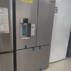 New Frigidaire
Professional 36 in. 28 cu. ft. Standard Depth French Door Refrigerator in Stainless S