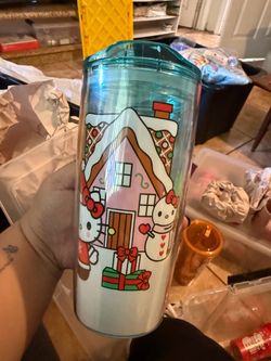 Hello kitty Christmas cup