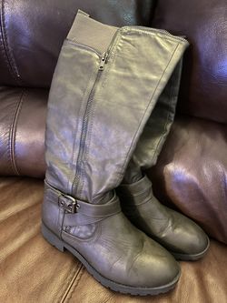 Women’s Boots Size 7