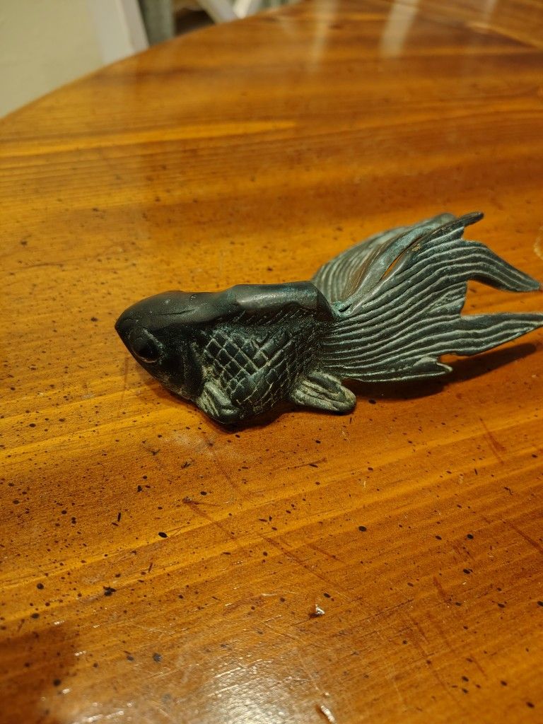Beautiful SPI Green Verdigris Cast Bronze? Fancy Fantail Goldfish Sculpture 