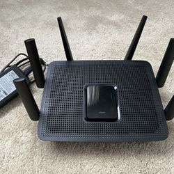 Linksys EA9300 Max-Stream AC4000 Tri-Band 5 Port Wireless Router