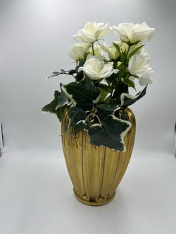 Gold Medal Ribbed Vase