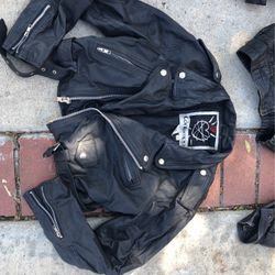 Super cute and sexy crop Contempo casuals weather Jean jacket motorcycle riding