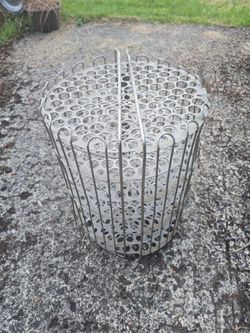 Deep fryer, basket or drying rack, not sure
