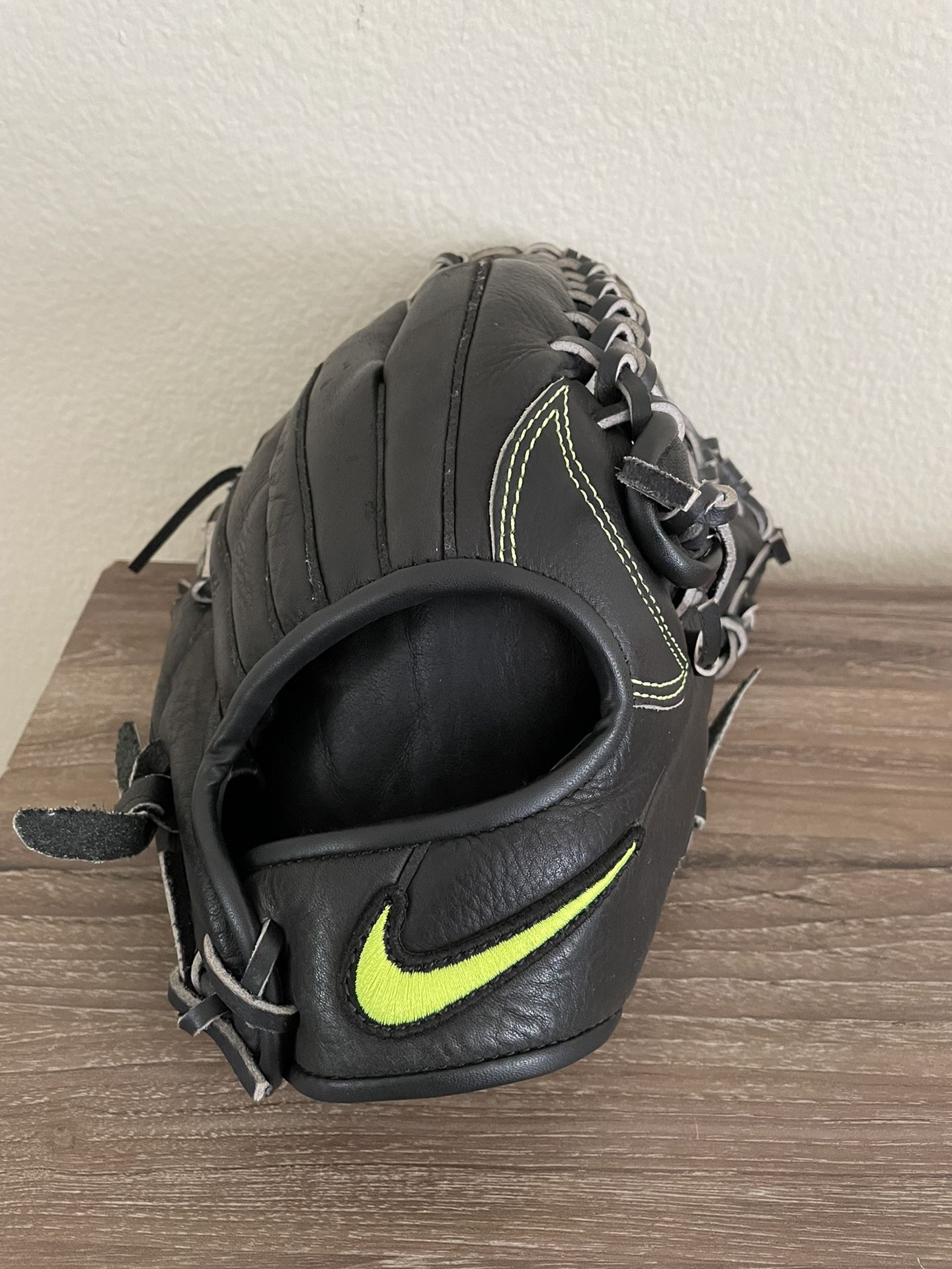 Nike Sha/Do 12.5 Baseball Glove $100 FIRM