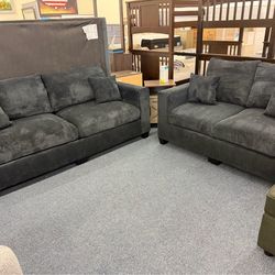 Sofa and love seat 2pc set