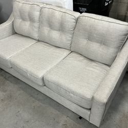 PULL OUT SOFA QUEEN SIZE