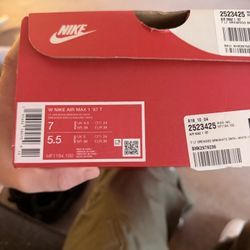 Nike air Max 1 87’ size 7w
