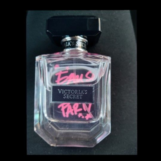 Victoria's Secret Eau So Party Perfume