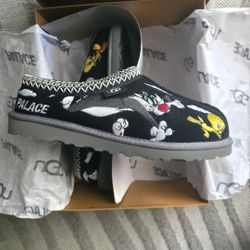 UGG Tasman Slipper Palace x Looney Tunes (Black)