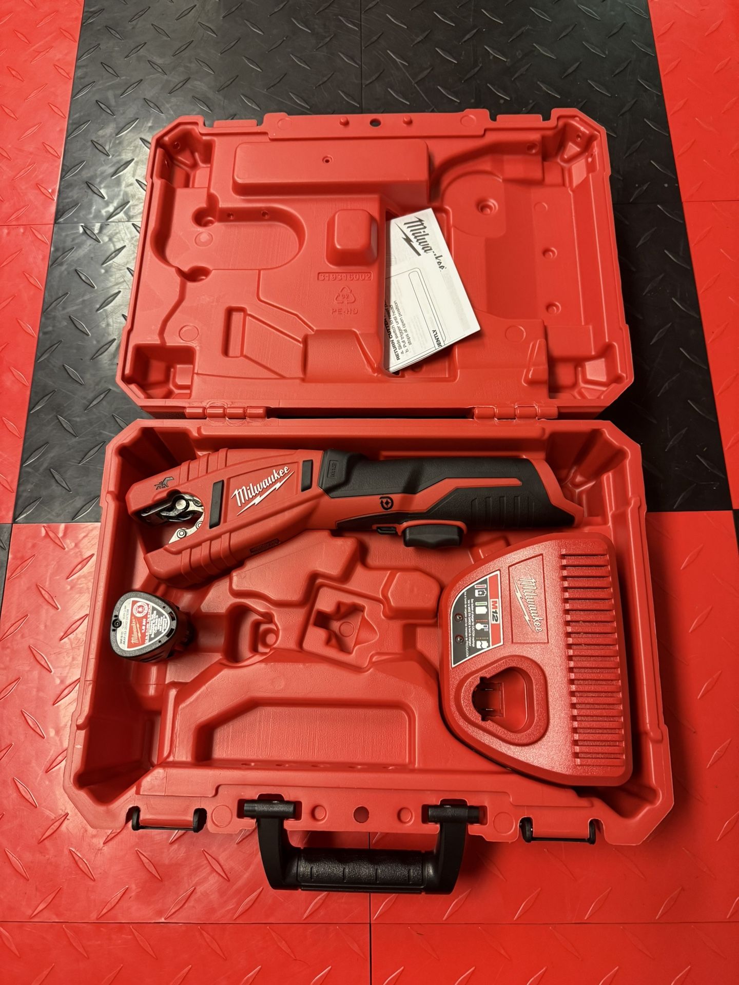 Milwaukee Pipe Cutter