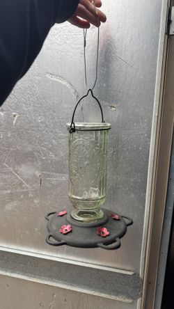 hanging hummingbird feeder