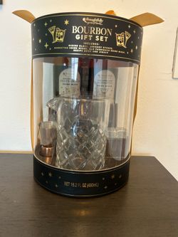 Bourbon Gift Set