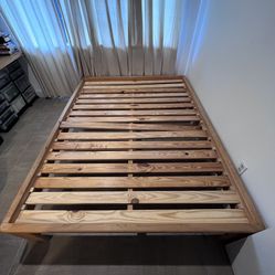 Solid Maple Wood Queen Frame 
