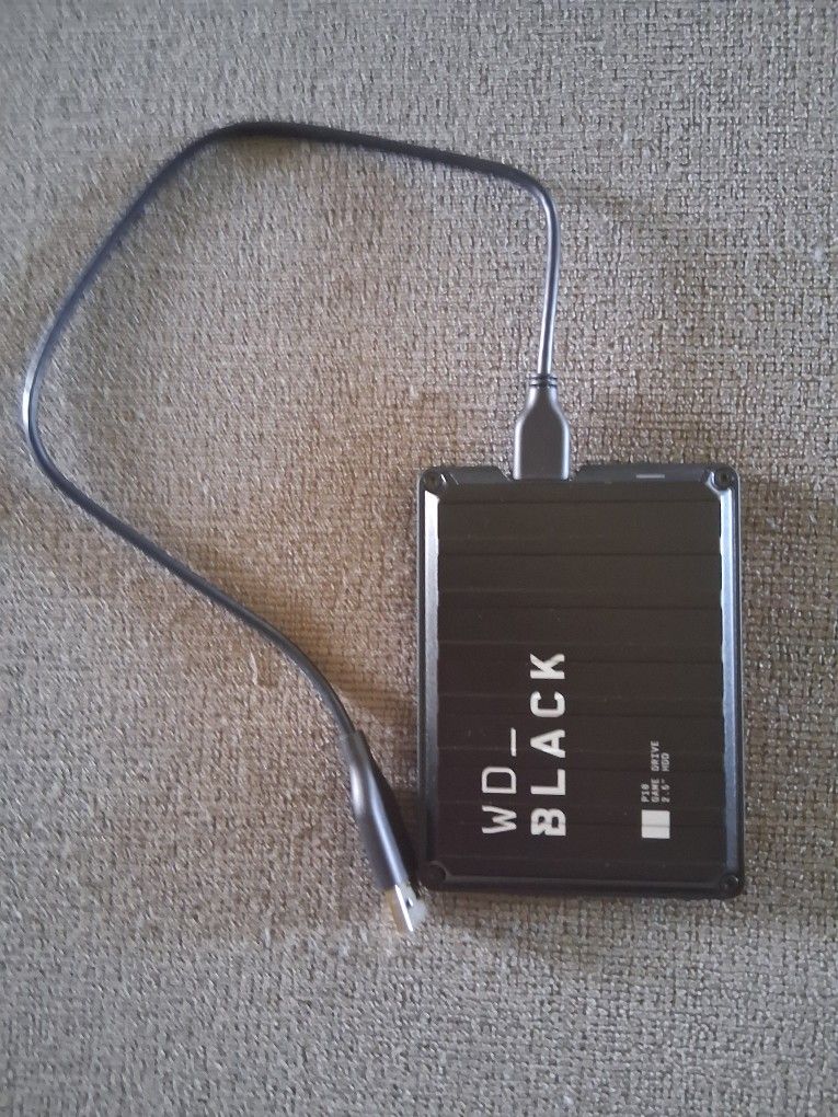 Western Digital Black P10 2TB External USB 3.2 Geb 1 Portable Hard Drive