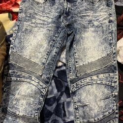 Jeans size 34