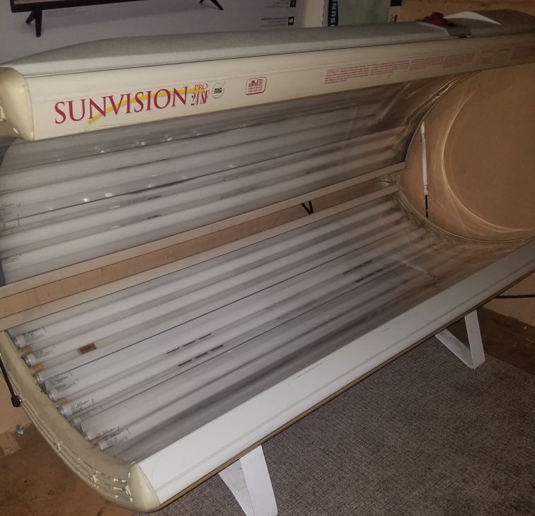 Sunvision Pro 24sf tanning bed with facial bulbs.