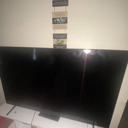 70 inch smart 4k Tv