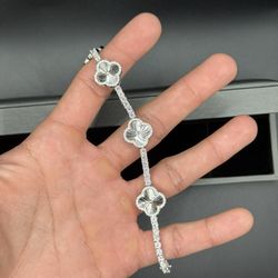 Vs1 Flower Set Bracelet 