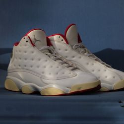 Jordan 13  Retro "History Of Flight" Size 9