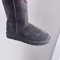Grey Ugg’s