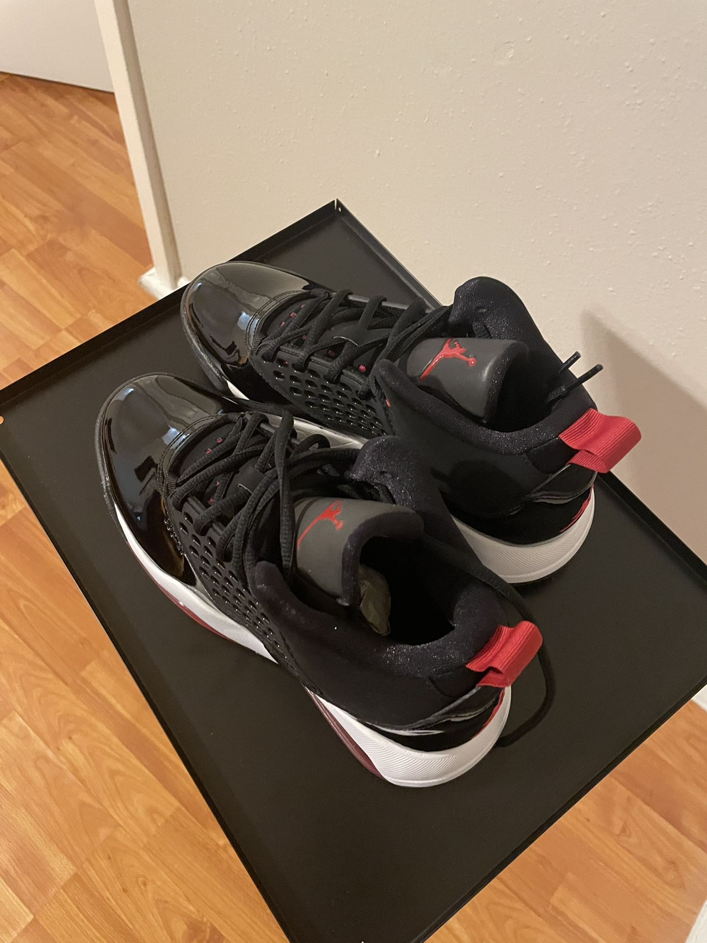 Jordan Air 200 Limited Black &Red Edition