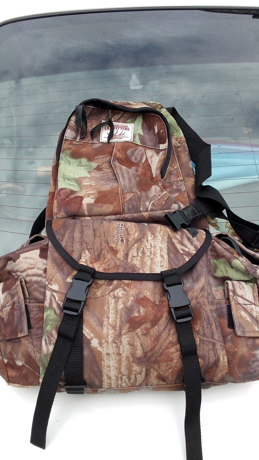 Crooked Horn Outfitters Day pack/Fanny Pack Camouflage