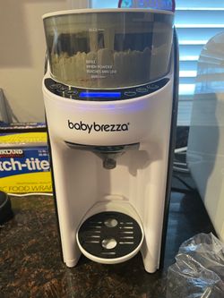 Baby brezza and 2 extra funnels