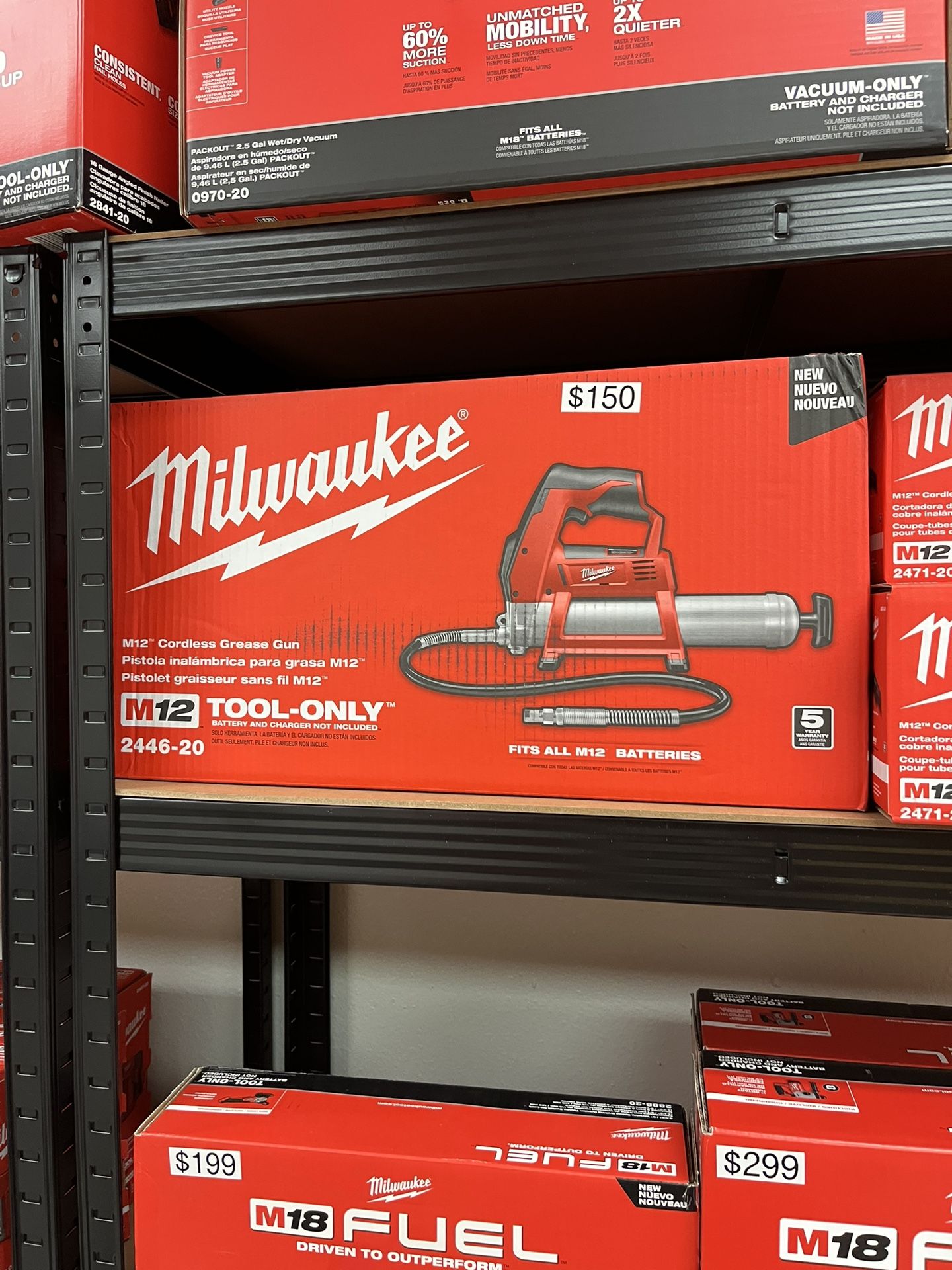 Milwaukee M12 Cordless Grease gun