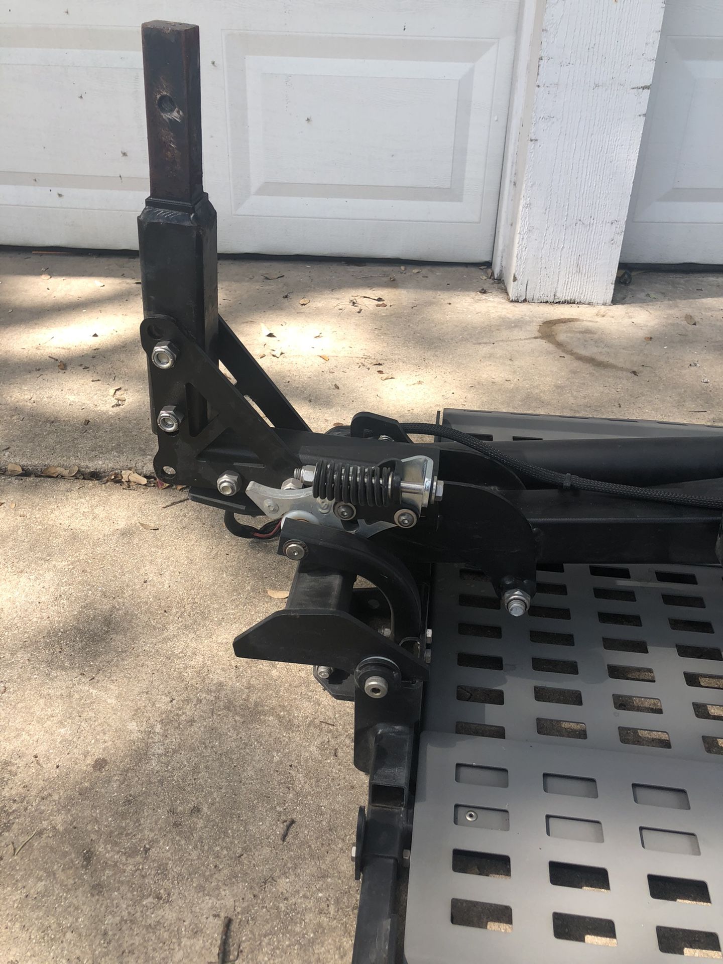 Bruno ASL250 Wheelchair Lift for Sale in San Antonio, TX OfferUp