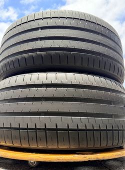 235/35/20 Falken AZENIS FK510 235 35 20 Used Tires 235/35R20