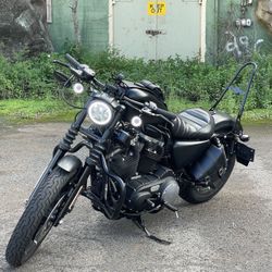 Harley Davidson Sportster 883N