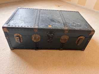 Vintage Canadian trunk