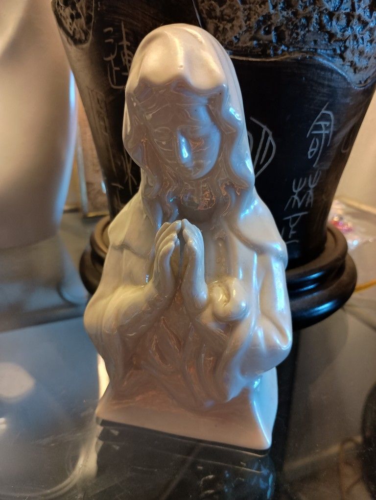 Ceramic Virgin Mary Figurine.