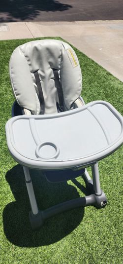 Graco Baby High Chair with Tray