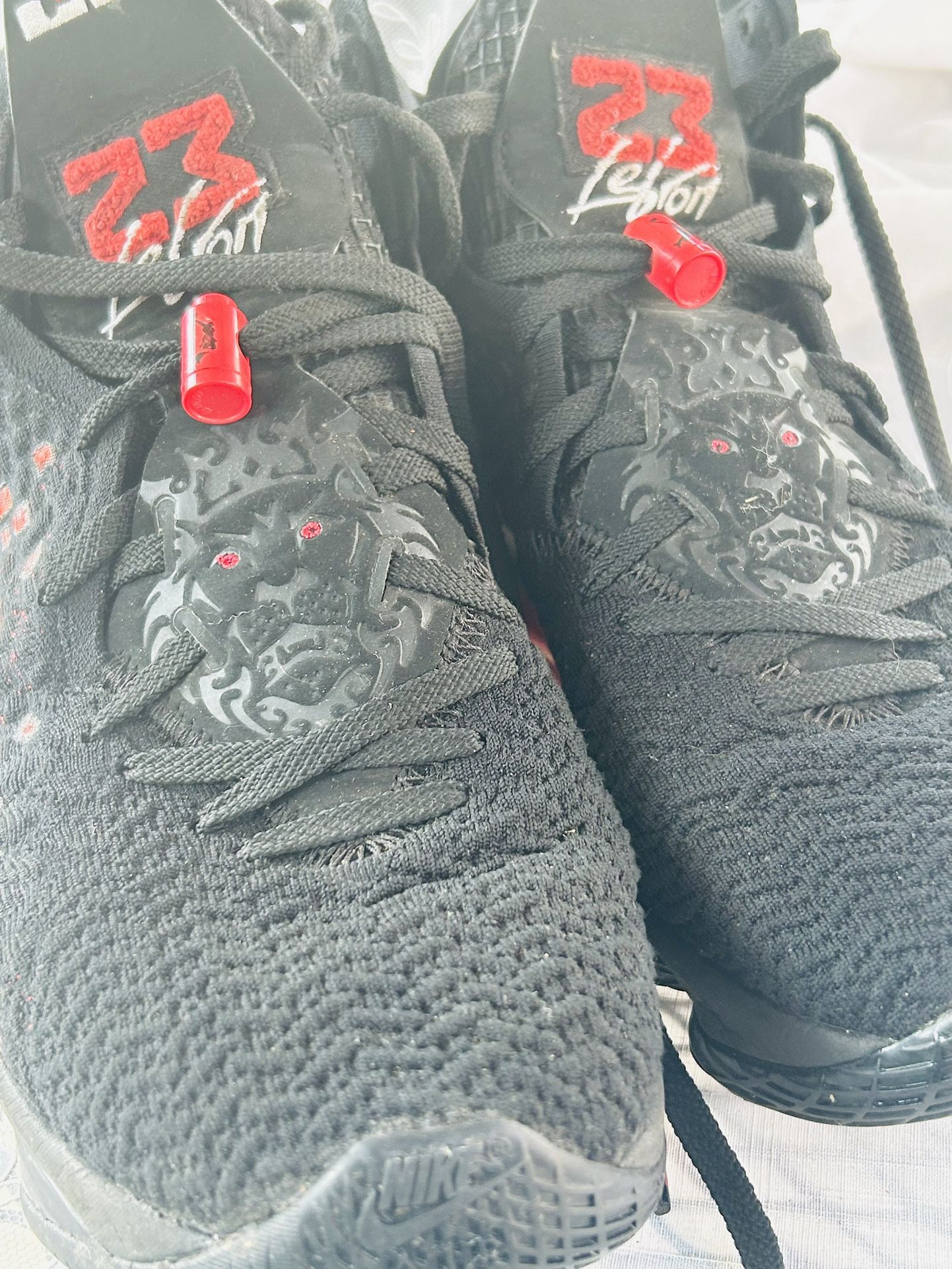 Niki LeBron 23 Rare Great Shape 10.5 Great Shape