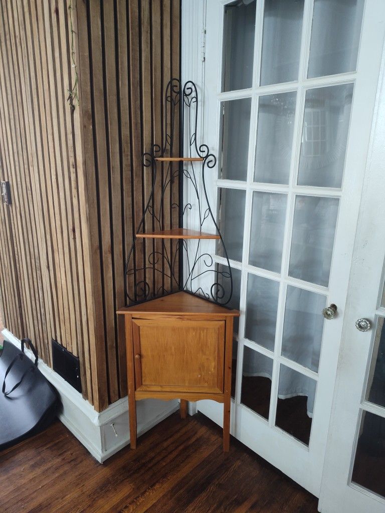Corner Shelf
