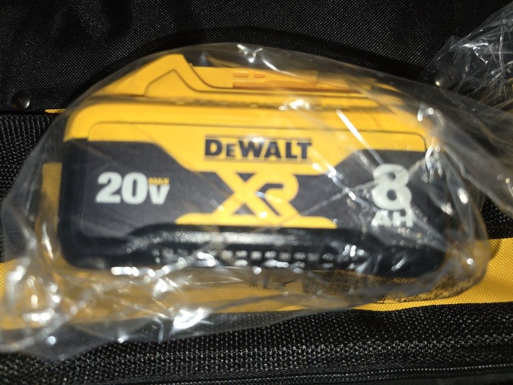 DEWALT 20v Lithium ion XR 8AH BATTERY