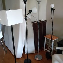 4 floor lamps very good working condition