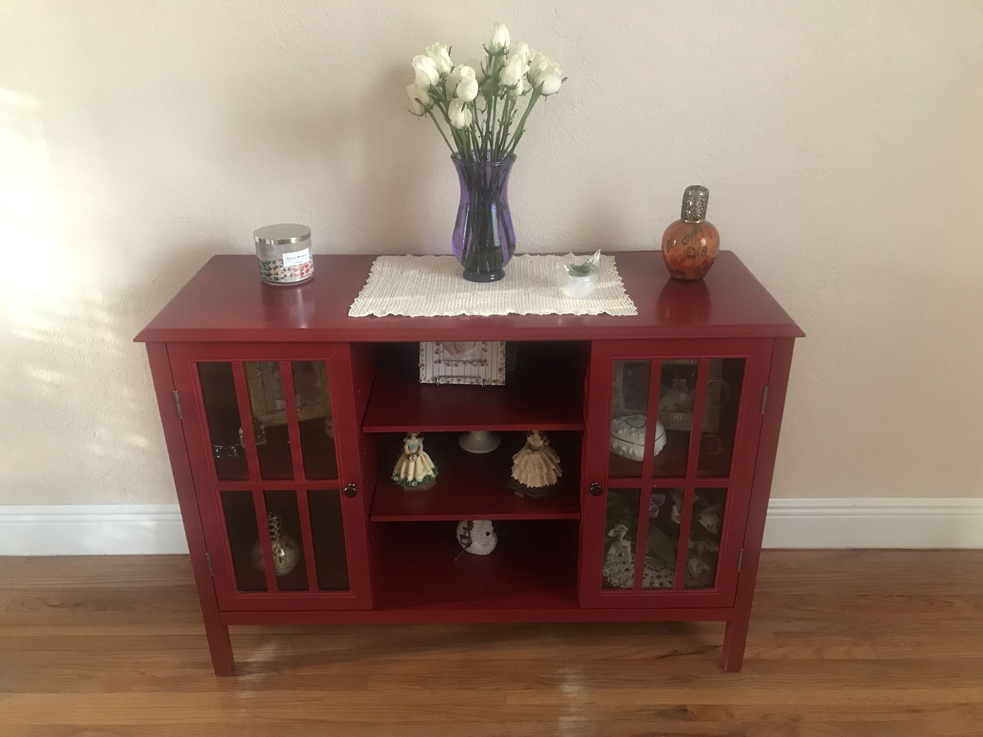Red table in mint condition