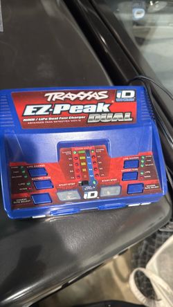 Traxxas EZ Peak Dual Charger