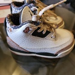 Toddler Sz 3.5 Jordan Retro 3
