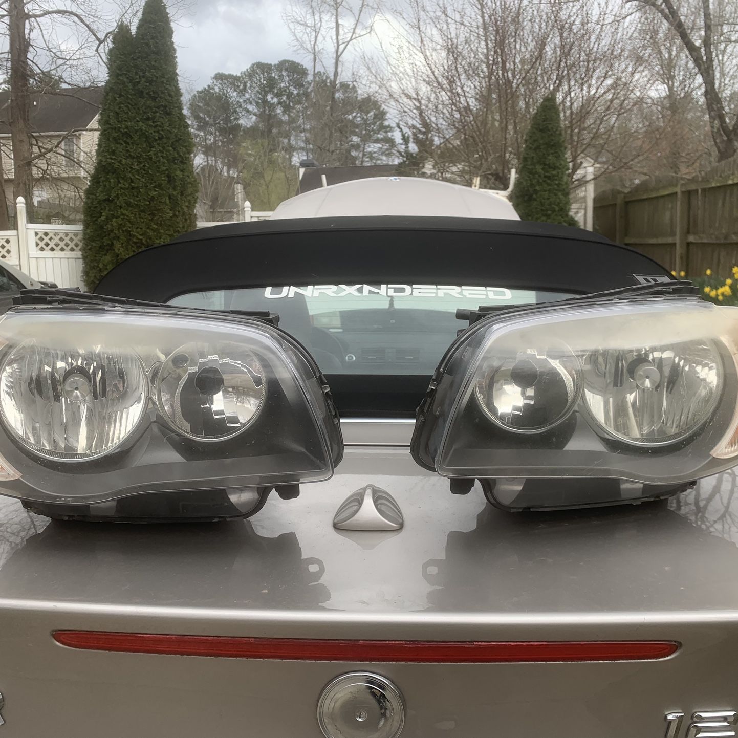 2011 128i Headlights. Work Perfect