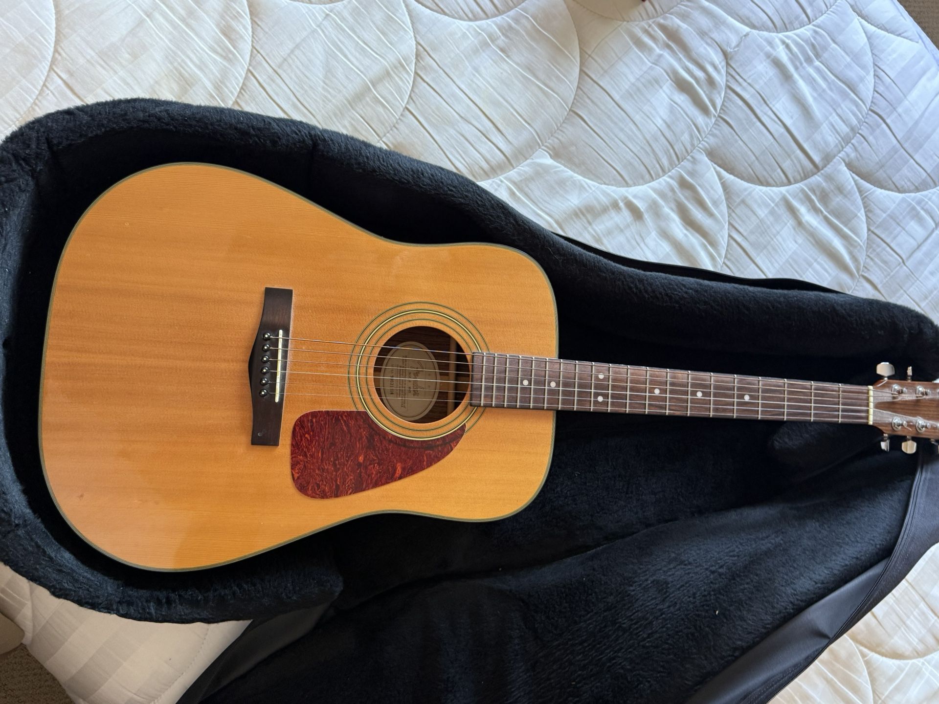 Fender Acoustic Guitar 