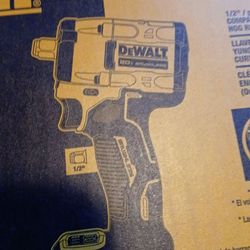 1/2 inch compact impact by dewalt